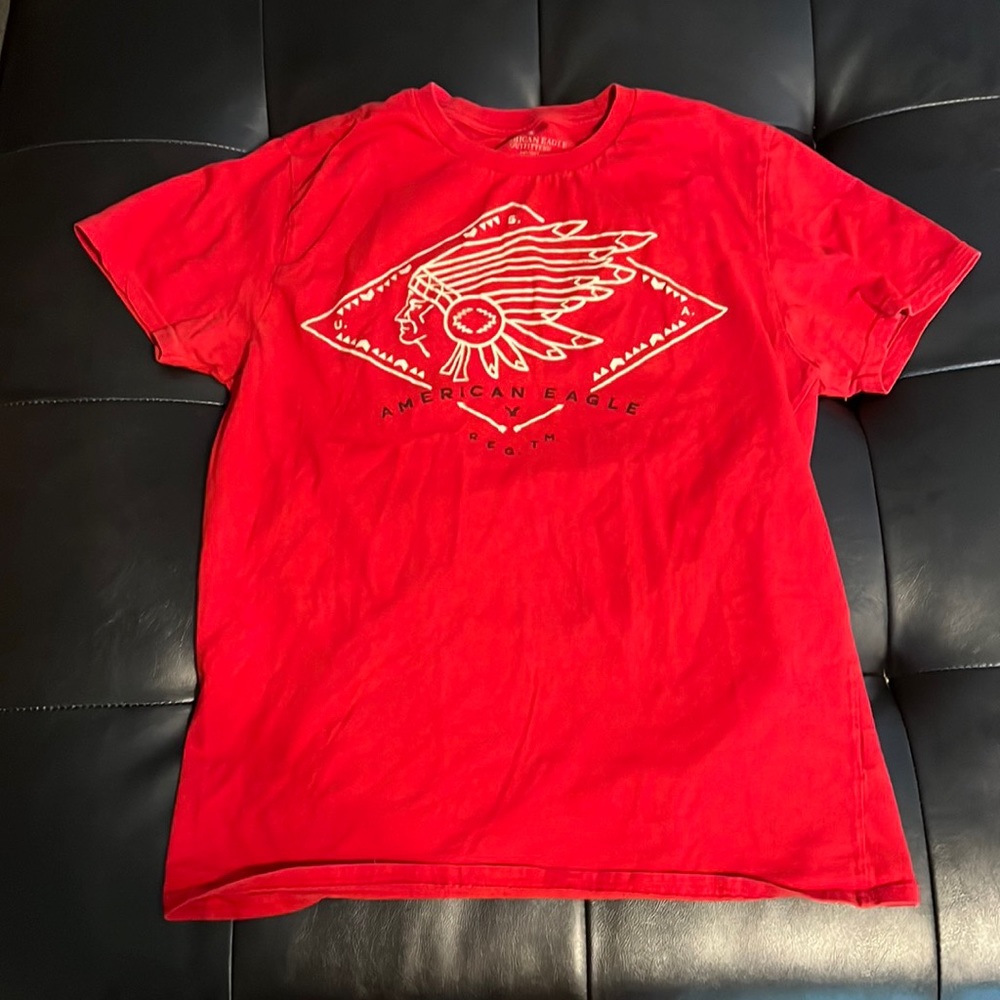 American eagle t shirt